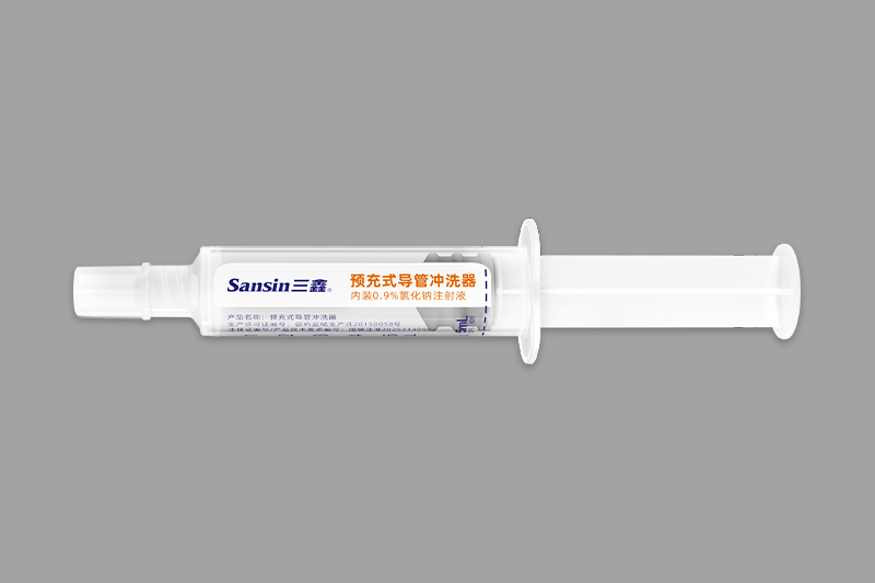 Pre filled catheter flushing device